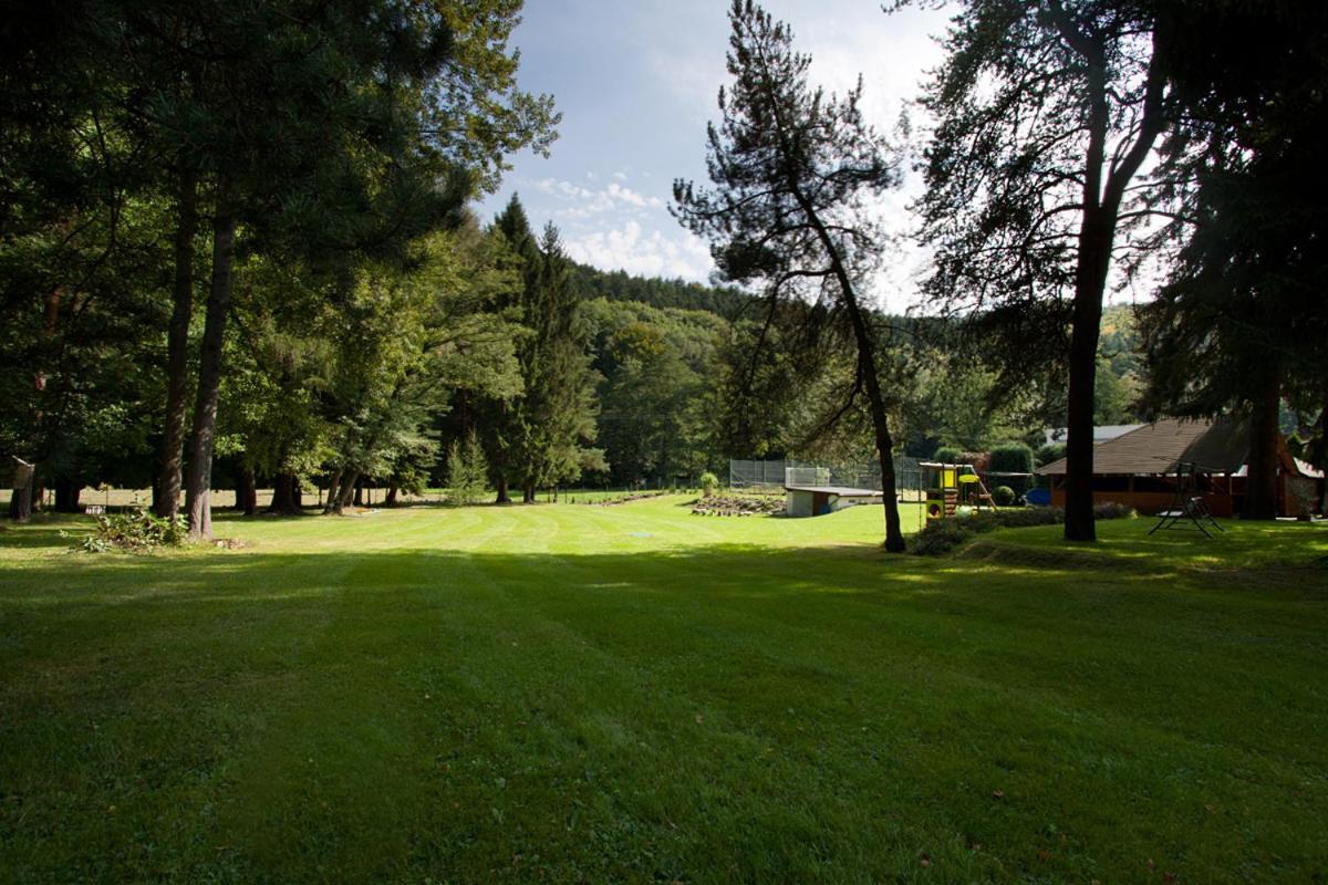 Rodinny Penzion U Wolfu Chrastava Exterior photo